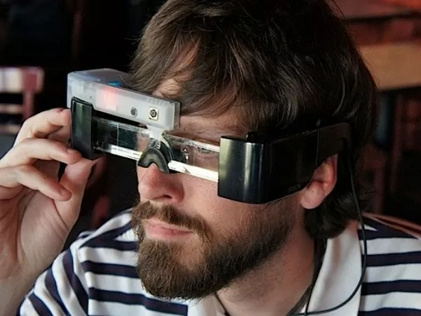 Epson Moverio Gets Modded to Become a Google Glass Competitor 2 APX Labs-1