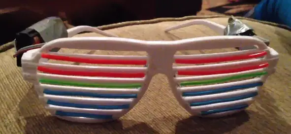 DropShades are Audio Sensitive Glasses That Let You Party Harder 3 dropshades-2
