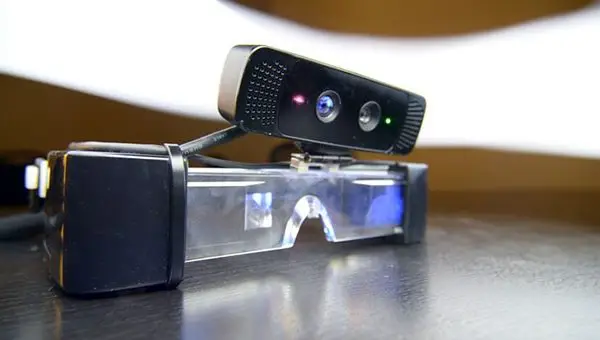 Meta 1 3D Glasses Create Gesture Controlled AR-infused Wonderlands 2 meta1-1