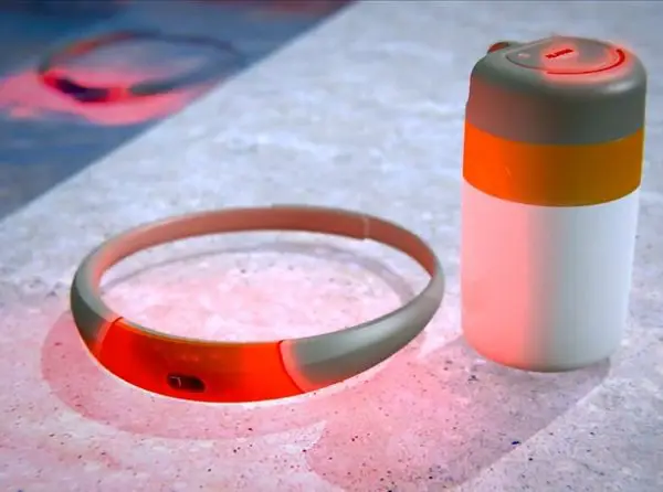SEAL Wearable Swim Monitor Keeps You From Drowning 2 seal-swim-monitor-1