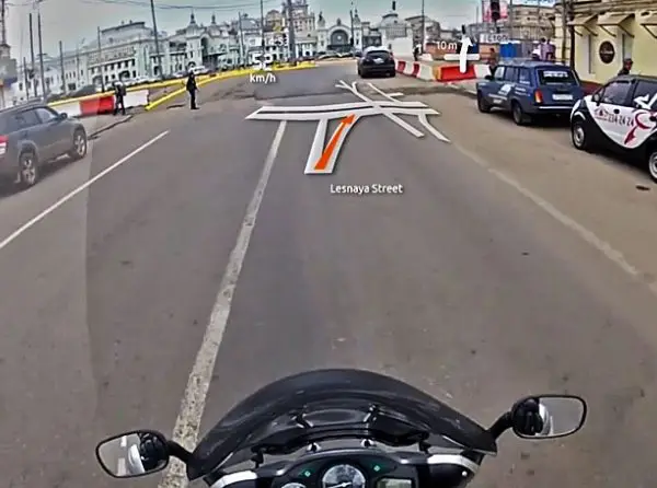 LiveMap Motorcycle Helmet is Like Google Glass for Bikers 2 livemap-helmet-1
