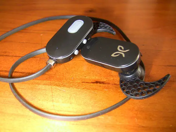 Cut the Cord with the Jaybird Freedom Bluetooth Earbud Headphones 4 Jaybird Freedom Bluetooth Earbuds