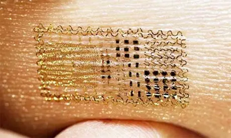 This Swank Gold Tattoo Monitors Your Body Temperature 3 electronic_tattoo