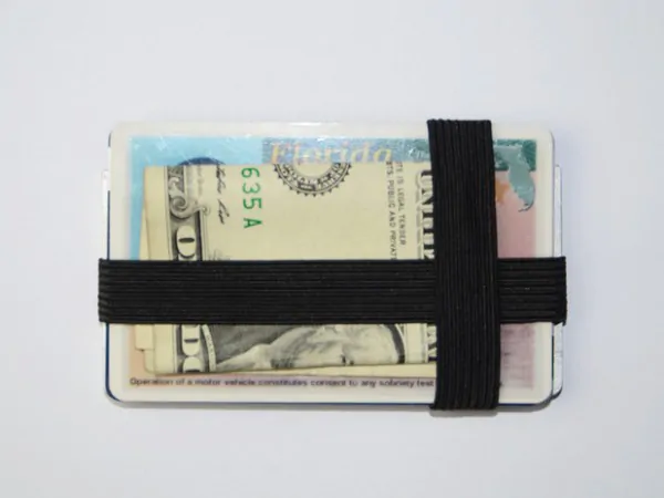 Introducing Ping, a Totally Thin and Totally Tech-Heavy Wallet 4 ping-3