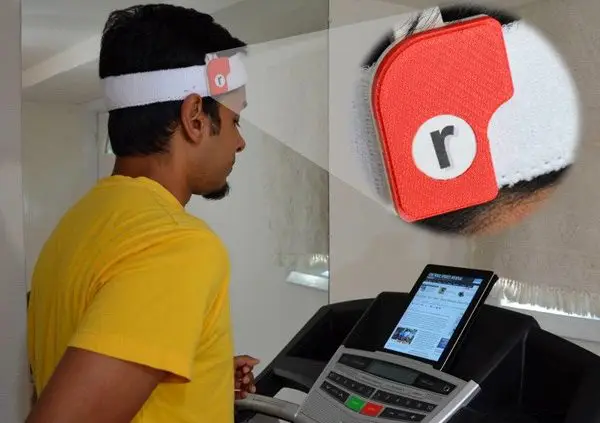 Run-n-Read Keeps e-Book Texts Steady While You Run 2 run-n-read-v2