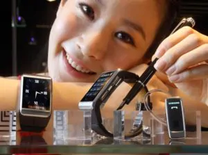 samsung_smartwatch1_640_large_verge_medium_landscape