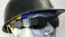 Klip is a Pretty Cool Head-Mounted Computer Display 2 001cf0167839b43f71e82930e4885e0a_large