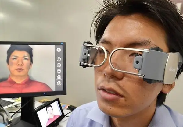 These Glasses Translate Foreign Languages in Real Time 2 ntt-docomo-glasses
