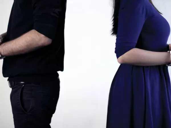 The Tactilu Bracelet Lets You Touch Long Distance 5 distance01