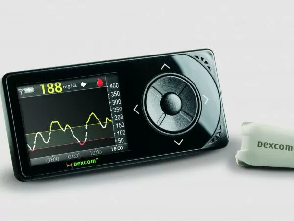 The DexCom Platinum G4 - Wearable Diabetic Monitoring 2 test drive 1 - G4 Platinum receiver-transmitter
