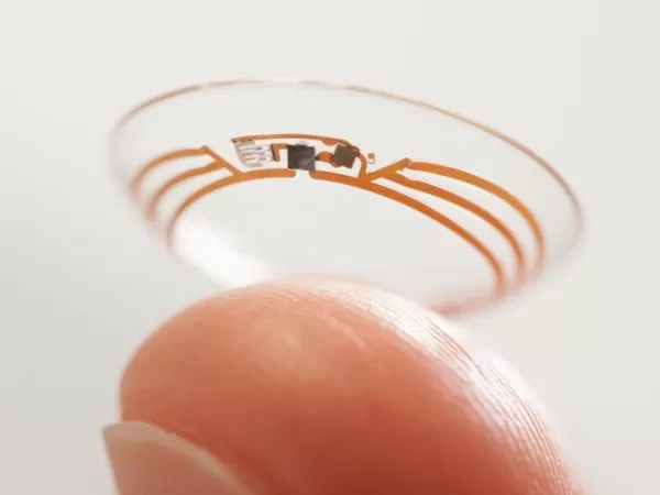 Google Introduces Smart Contact Lenses For Diabetics 2 google-contacts