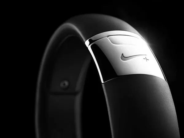 nike-fuelband-silver-3