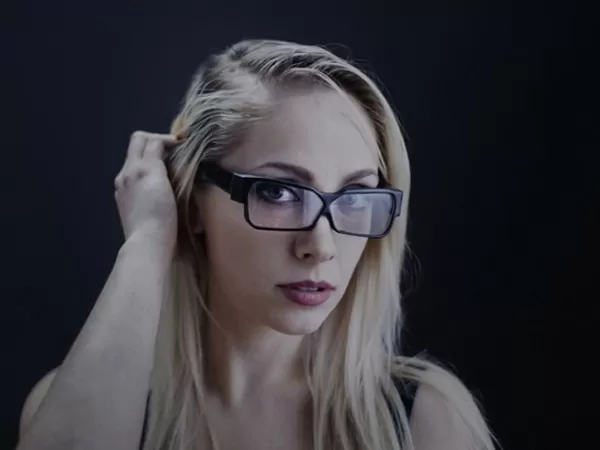 Icis Bring Fashion Sense to Augmented Reality Eyewear 2 icis-glasses