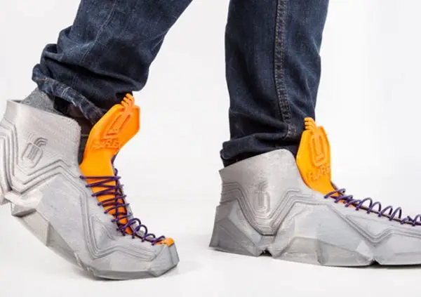 These 3D-Printed Sneakers Fold Up and Fit in Your Pocket 2 3d-printed-sneakerbotII-recreus-1