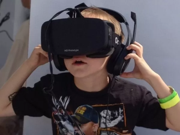 Oculus Rift Improves Latency So You Won't Get All Pukey 2 boy-oculus-rift