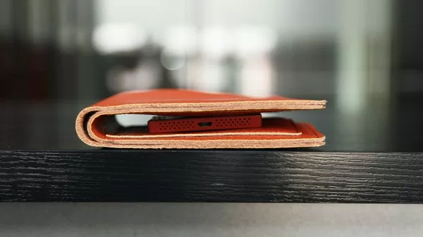 SmartWallit Keeps Tabs on Your Wallet and Keys 2 43dc0b0b79b34e04f1d683083a388f5b_large