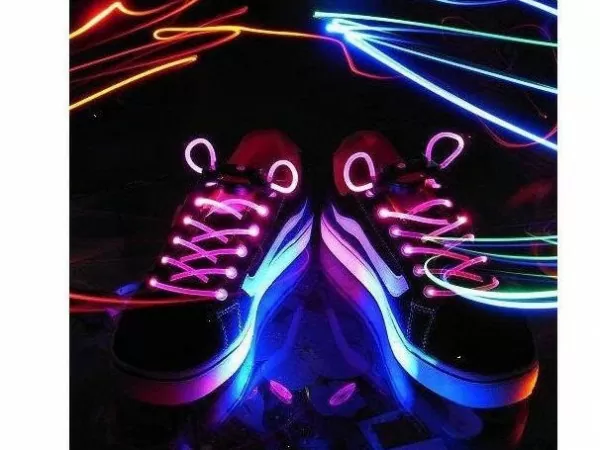 Laser Laces - Shoelaces That Glow 3 Laser Laces 2