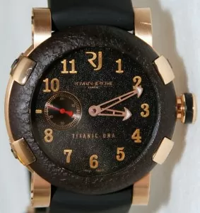 Romain Jerome Titanic-DNA gold watch Romain Jerome Titanic-DNA Watch is golden 2