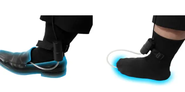 Thanko's USB Shoe Foot Cooler quite obviously does what the name implies 2 USB Foot-Cooler-1