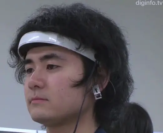 brainwave scanner 1 Brain wave meter knows if you've been naughty or nice, better buy extra milk and cookies 2