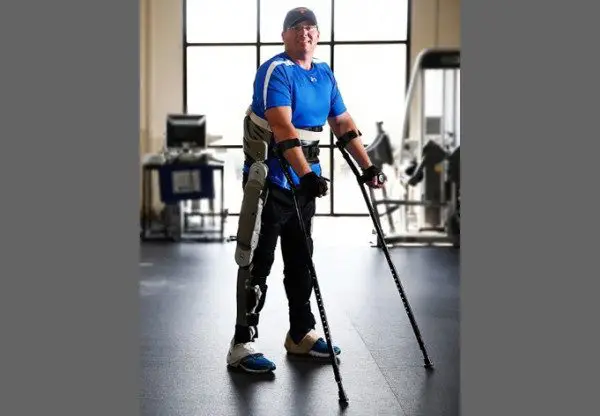 Wearable exoskeleton could help paraplegics walk 2 brian-shaffer-exoskeleton-1