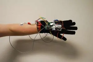 DIY cyborg appendage adds extra finger, flipping the bird loses all meaning 4