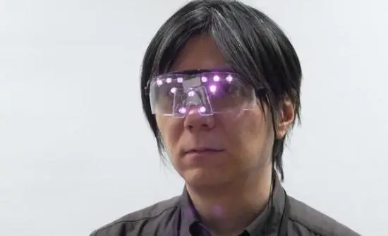 Privacy Visor makes you invisible to facial recognition technology 2 facial-recognition-1