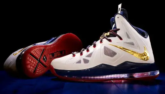 LeBron X basketball shoes use Nike+ technology to measure your leaping distance 2 lebron x 1