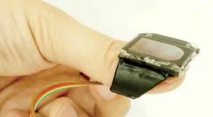 NailDisplay prototype finally lets you touchscreen type with certainty 2
