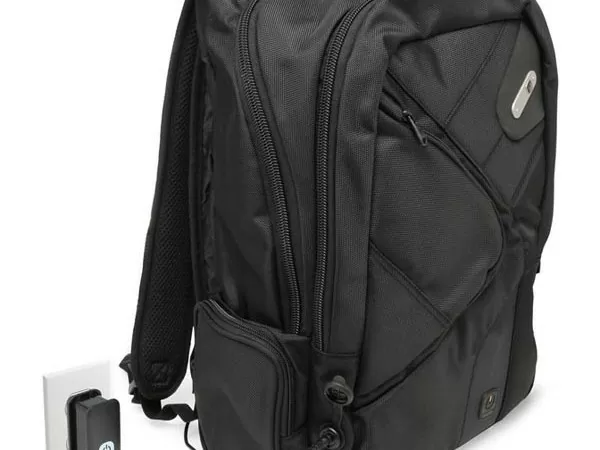 Powerbag and Ful partner up to bring you one heck of a powerful backpack 2 powerbag-deluxe-backpack-1