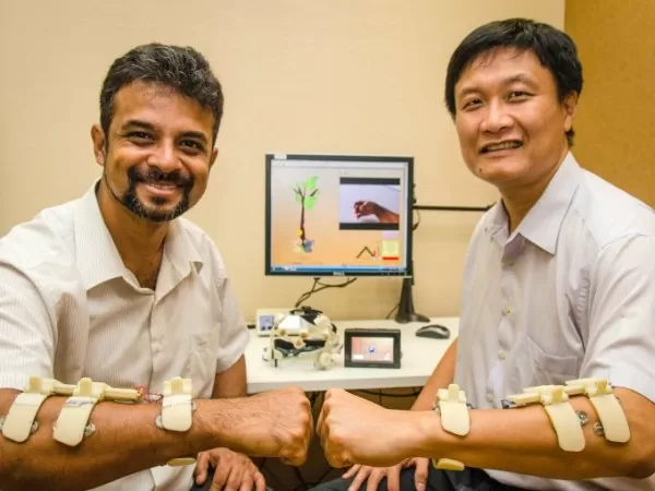 Wearable Stroke Rehabilitation System 3 synphne1