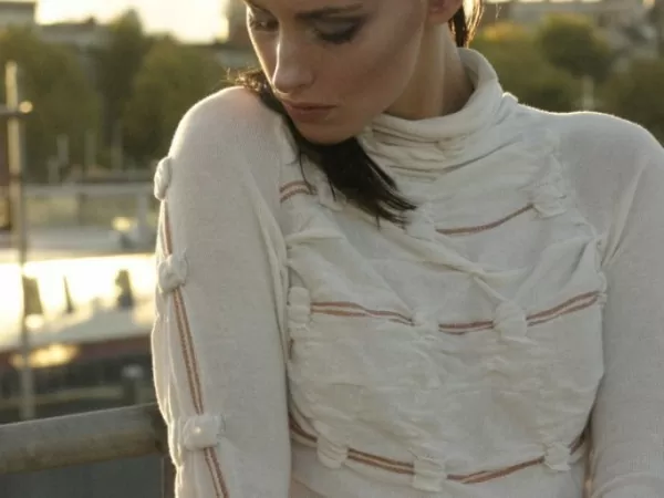 Introducing Tender, the touch-sensitive illuminated garment 2 tender garment 1