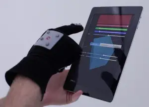 tether-augmented-reality-glove-4 T(ether) augmented reality glove lets you manipulate virtual objects in mid-air 5