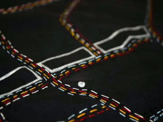 This Art Installation Uses Wearable Tech to Help You Grieve 2 traces-of-you-1