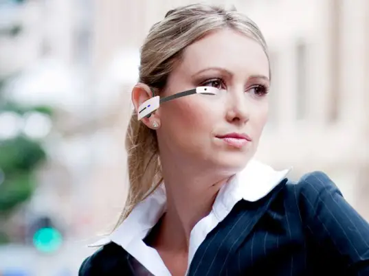 Vuzix goes for the Google Glass gold with their M100 smartglasses 2 vuzix-m100-smart-glasses-1