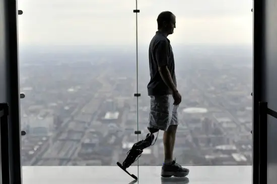 Man gets fitted with bionic leg powered by human thought 2 zac vawter 1
