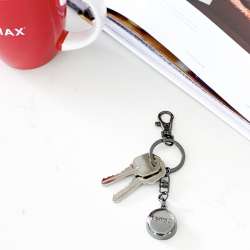 Black RE/MAX Keychain &ndash; invisaWear