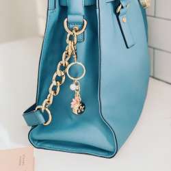 Gold Flower Keychain &ndash; invisaWear