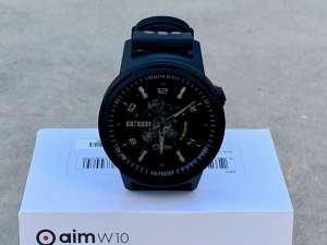 GolfBuddy aim W10 GPS Watch - IGolfReviews