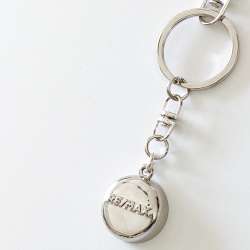 Silver RE/MAX Keychain &ndash; invisaWear
