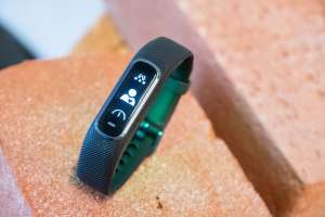 Hands-on: Garmin Vivosmart 4, now with Pulse Ox and Body ...
