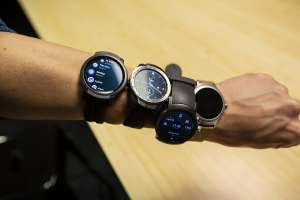 Mobvoi TicWatch E2 review: The standard for Wear OS is ...