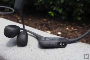 AfterShokz Aeropex open-ear headphones prove less can be more
