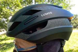 First Rides: Lumos Ultra smart helmet packs lighting, turn ...