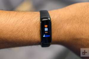 Samsung Galaxy Fit Review: A $99 Fitness Tracker | Digital ...