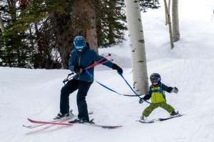 7 Best Kids Ski Harnesses, Proper Use + HARNESS WARNING! - Skiing Kids