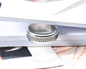 King Will INTERTWINE™ 8mm Spinner Ring | Spinner rings, Stainless steel ...
