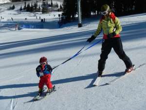Using a Ski Harness the RIGHT WAY!! - Bring The Kids