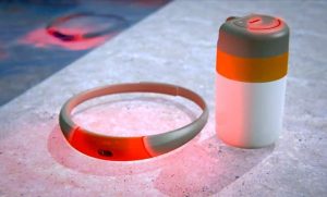 SEAL Wearable Swim Monitor Keeps You From Drowning 3