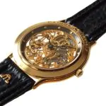Survey: Consumers Prefer Watches to Glasses 11